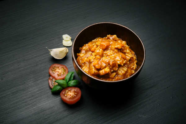 Pasta Bolognese - 703 kcal - Real Field Meal